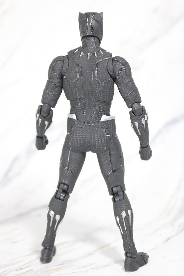 MAFEX　ブラックパンサー　レビュー　全身