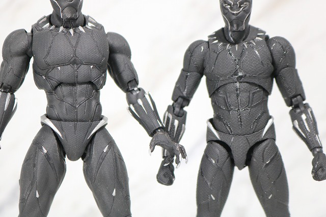 MAFEX　ブラックパンサー　レビュー　全身　S.H.フィギュアーツ　ブラックパンサー　比較