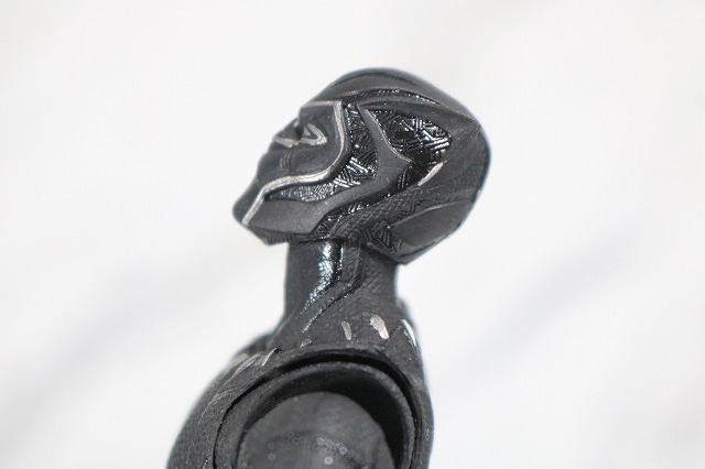 MAFEX　ブラックパンサー　レビュー　可動範囲