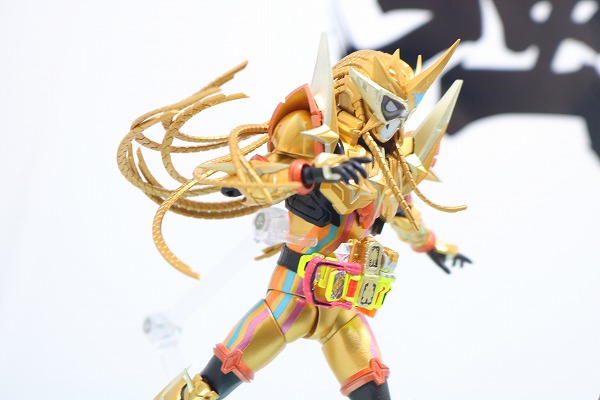 S.H.フィギュアーツ　仮面ライダーエグゼイド ムテキゲーマー