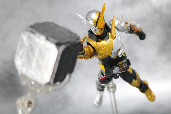 S.H.フィギュアーツ　仮面ライダービルド トライアルフォーム（ラビットドラゴン）　レビュー