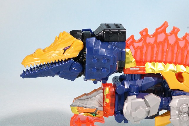 ミニプラ　キシリュウネプチューン　モサレックス　ディメボルケーノ　スピノサンダー　合体