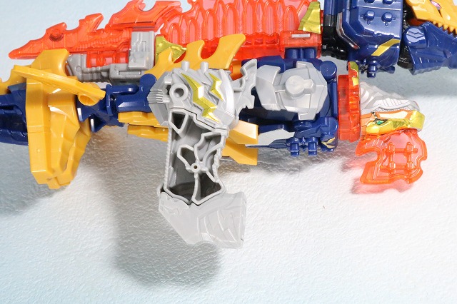 ミニプラ　キシリュウネプチューン　モサレックス　ディメボルケーノ　スピノサンダー　合体