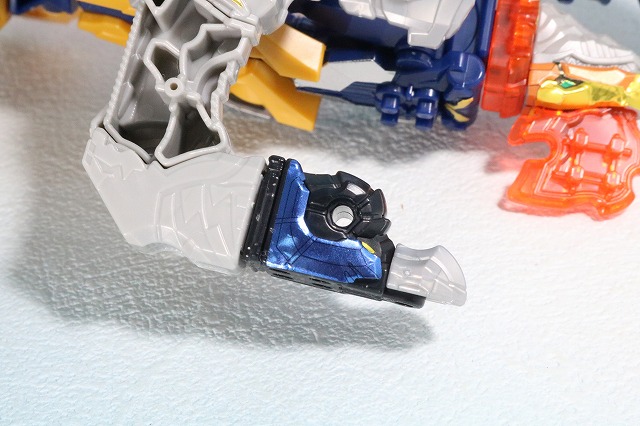 ミニプラ　キシリュウネプチューン　モサレックス　ディメボルケーノ　スピノサンダー　合体