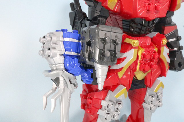 DXキシリュウオースリーナイツ　レビュー　キシリュウオートリケーン　合体