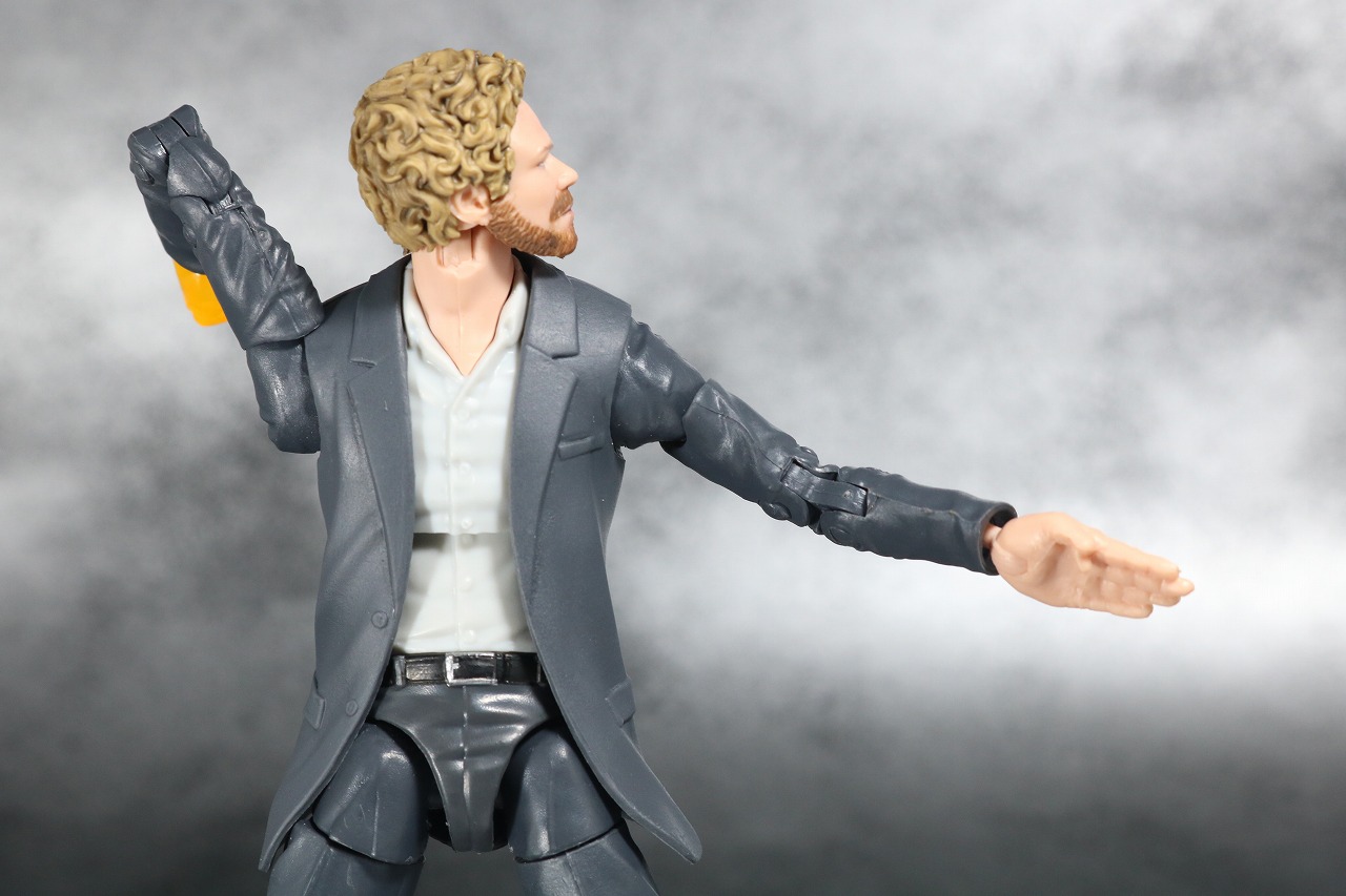 マーベルレジェンド　アイアンフィスト　ザ・ディフェンダーズ　レビュー　可動範囲