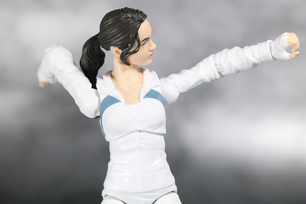 マーベルレジェンド　コリーン　ザ・ディフェンダーズ　レビュー　可動範囲