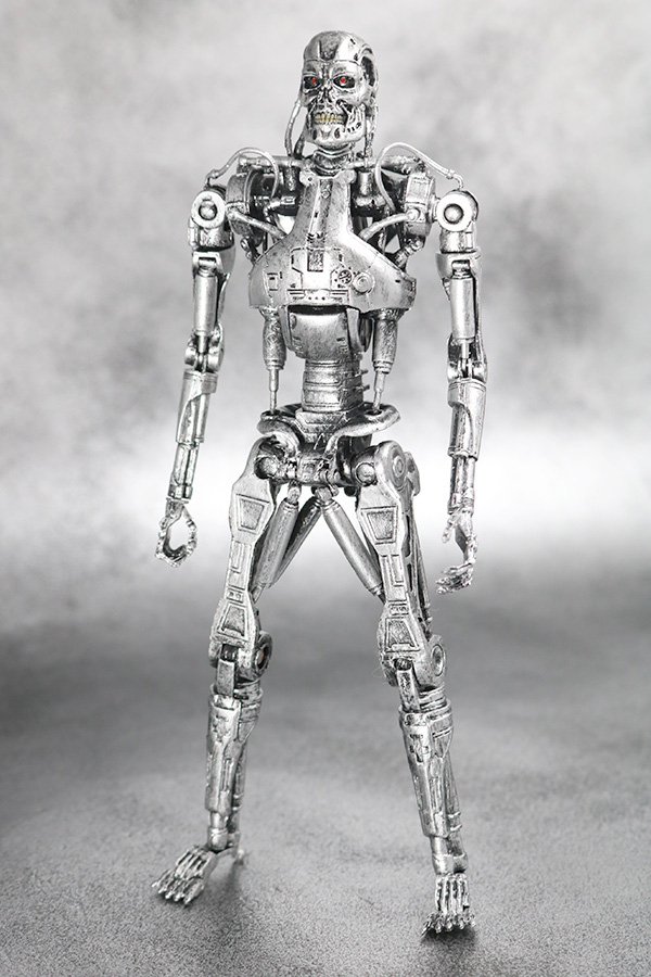 NECA　T-800　エンドスケルトン　ターミネーター2　レビュー　全身