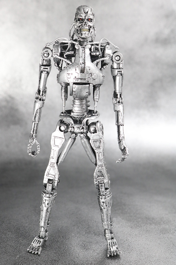 NECA　T-800　エンドスケルトン　ターミネーター2　レビュー　全身