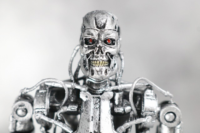NECA　T-800　エンドスケルトン　ターミネーター2　レビュー　全身