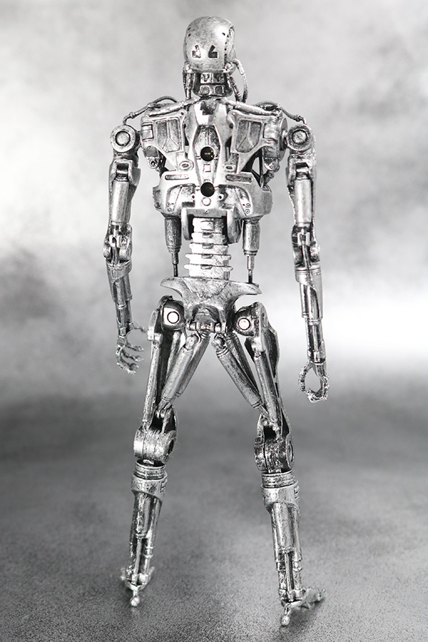 NECA　T-800　エンドスケルトン　ターミネーター2　レビュー　全身