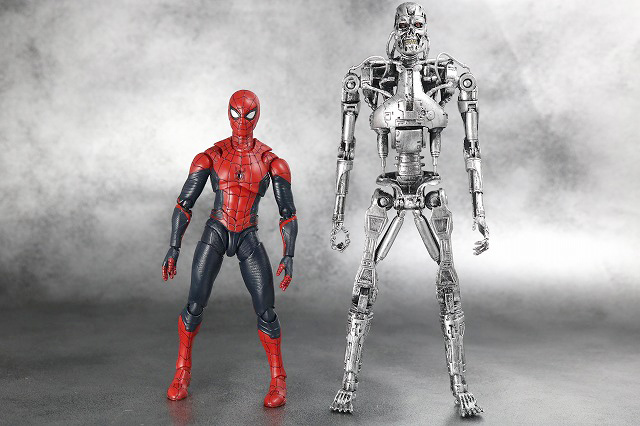 NECA　T-800　エンドスケルトン　ターミネーター2　レビュー　全身