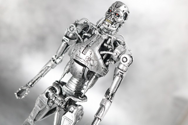 NECA　T-800　エンドスケルトン　ターミネーター2　レビュー　アクション