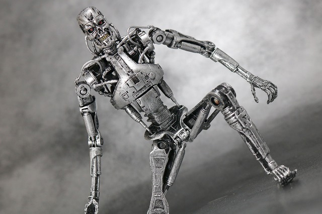 NECA　T-800　エンドスケルトン　ターミネーター2　レビュー　アクション