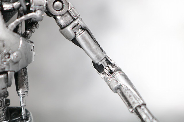 NECA　T-800　エンドスケルトン　ターミネーター2　レビュー　可動範囲