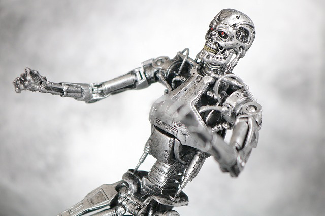 NECA　T-800　エンドスケルトン　ターミネーター2　レビュー　アクション