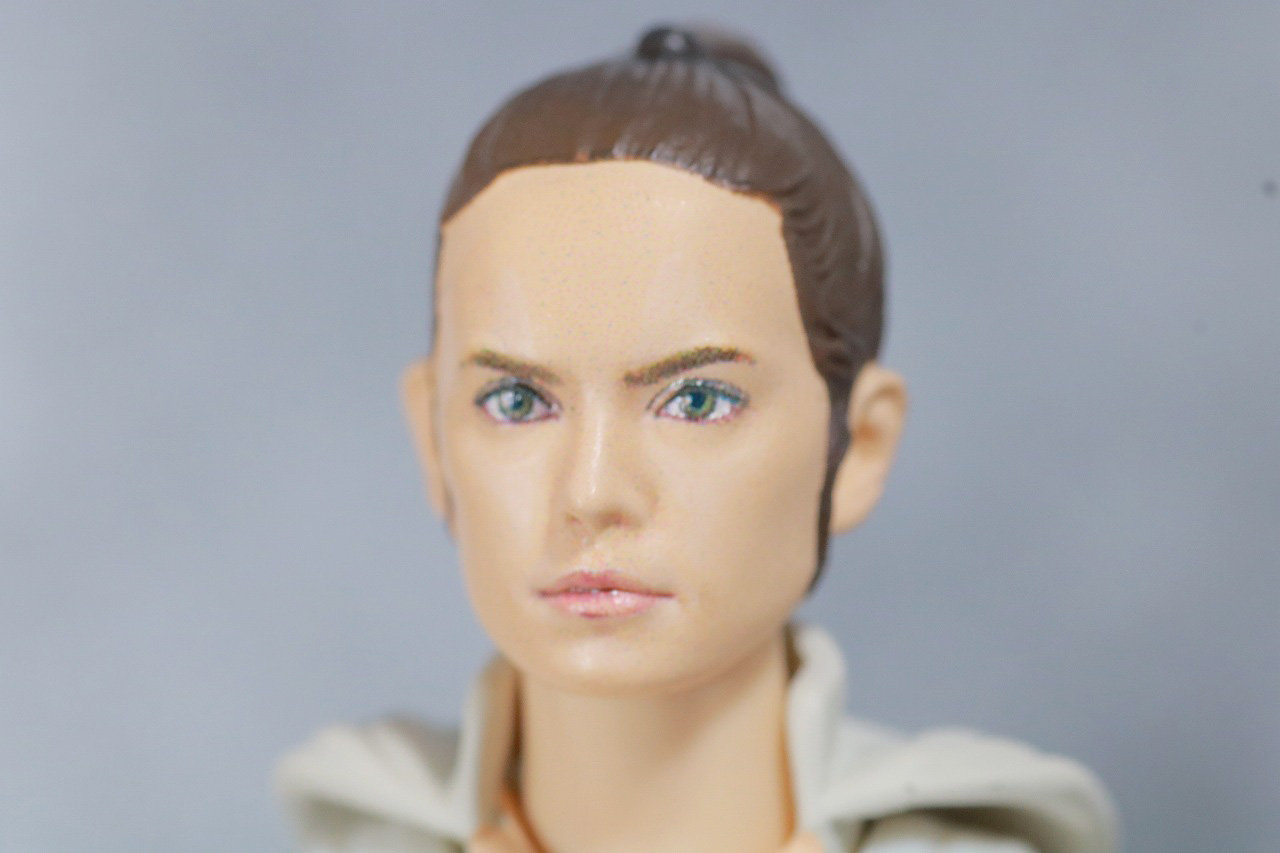 S.H.フィギュアーツ　レイ　（STAR WARS: The Rise of Skywalker）　スカイウォーカーの夜明け　レビュー　全身