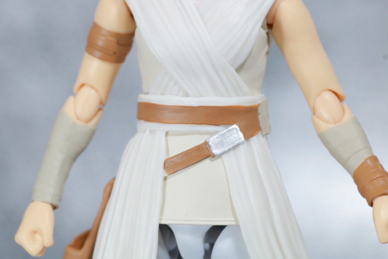 S.H.フィギュアーツ　レイ　（STAR WARS: The Rise of Skywalker）　スカイウォーカーの夜明け　レビュー　全身