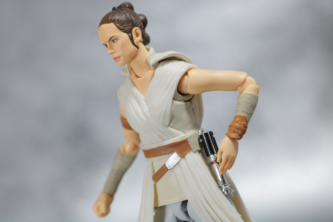 S.H.フィギュアーツ　レイ　D-O　（STAR WARS: The Rise of Skywalker）　スカイウォーカーの夜明け　レビュー　アクション