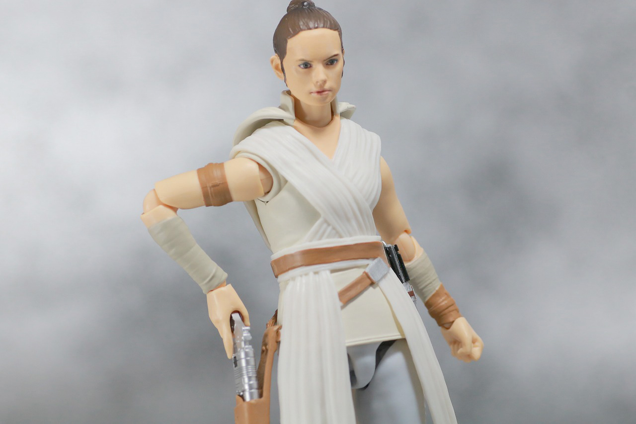 S.H.フィギュアーツ　レイ　D-O　（STAR WARS: The Rise of Skywalker）　スカイウォーカーの夜明け　レビュー　アクション
