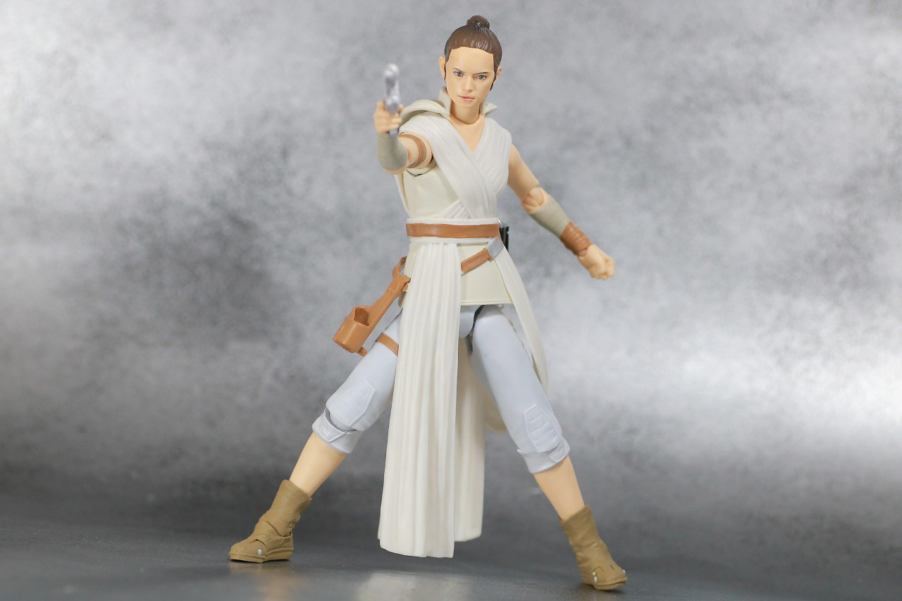 S.H.フィギュアーツ　レイ　D-O　（STAR WARS: The Rise of Skywalker）　スカイウォーカーの夜明け　レビュー　アクション