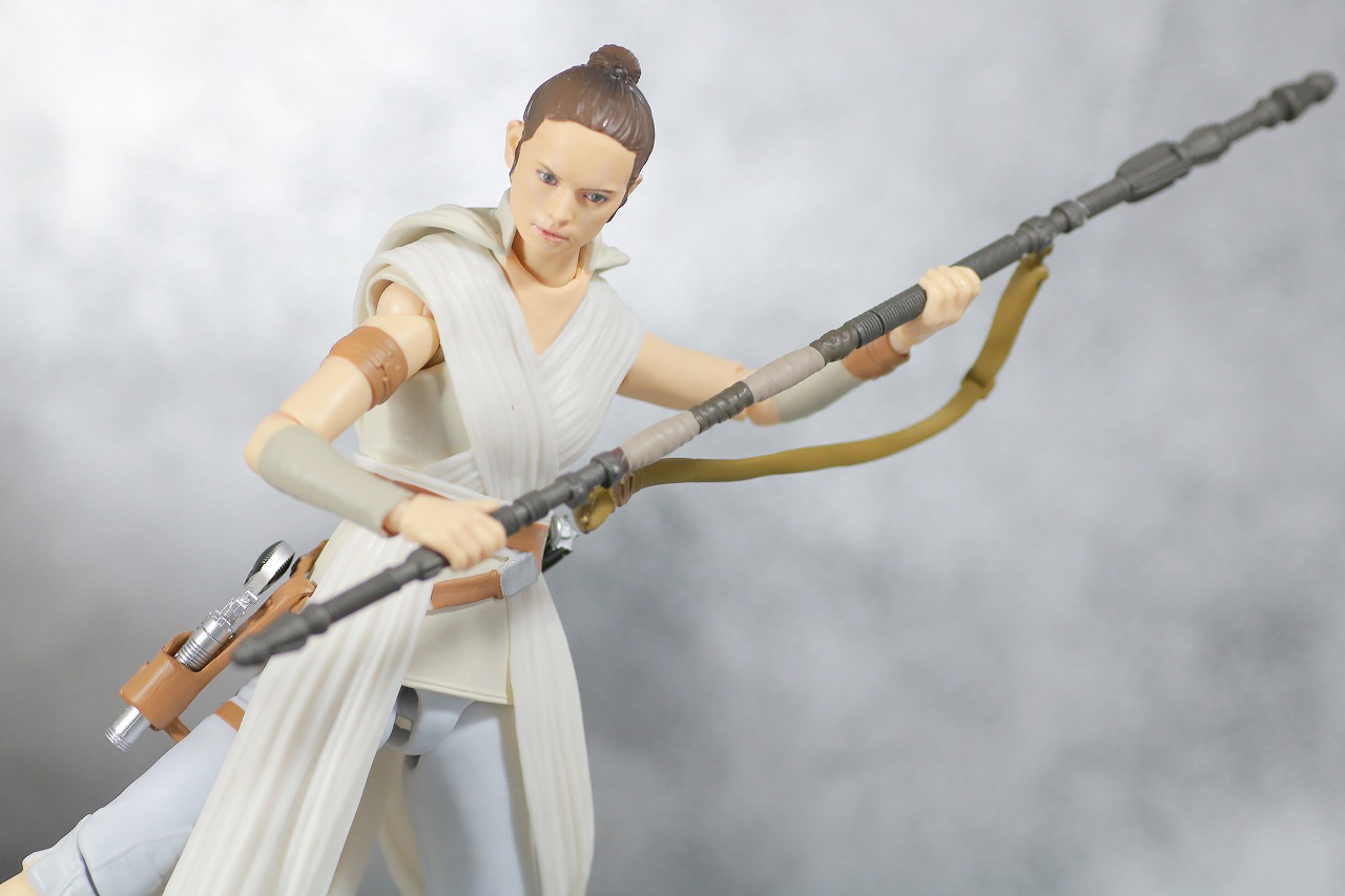 S.H.フィギュアーツ　レイ　D-O　（STAR WARS: The Rise of Skywalker）　スカイウォーカーの夜明け　レビュー　アクション