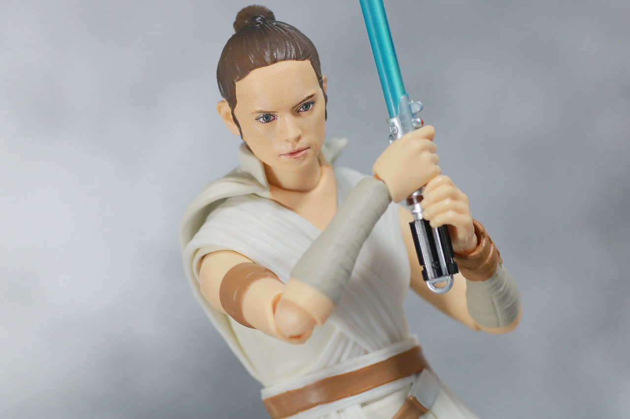 S.H.フィギュアーツ　レイ　D-O　（STAR WARS: The Rise of Skywalker）　スカイウォーカーの夜明け　レビュー　アクション