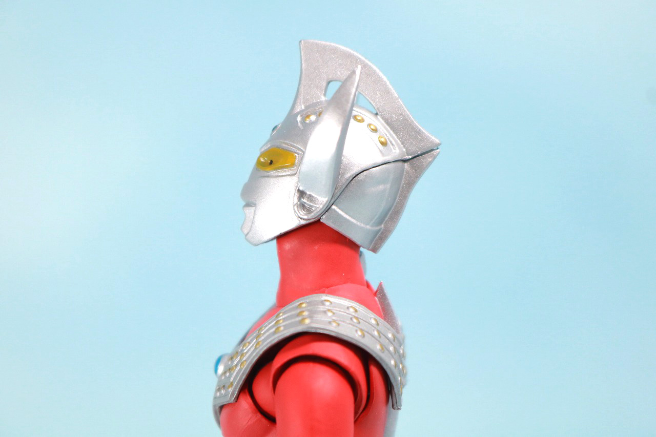S.H.フィギュアーツ　ウルトラマンタロウ　レビュー　可動範囲