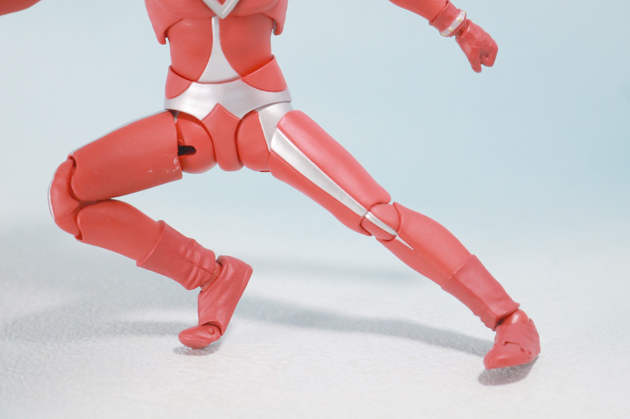 S.H.フィギュアーツ　ウルトラマンタロウ　レビュー　可動範囲