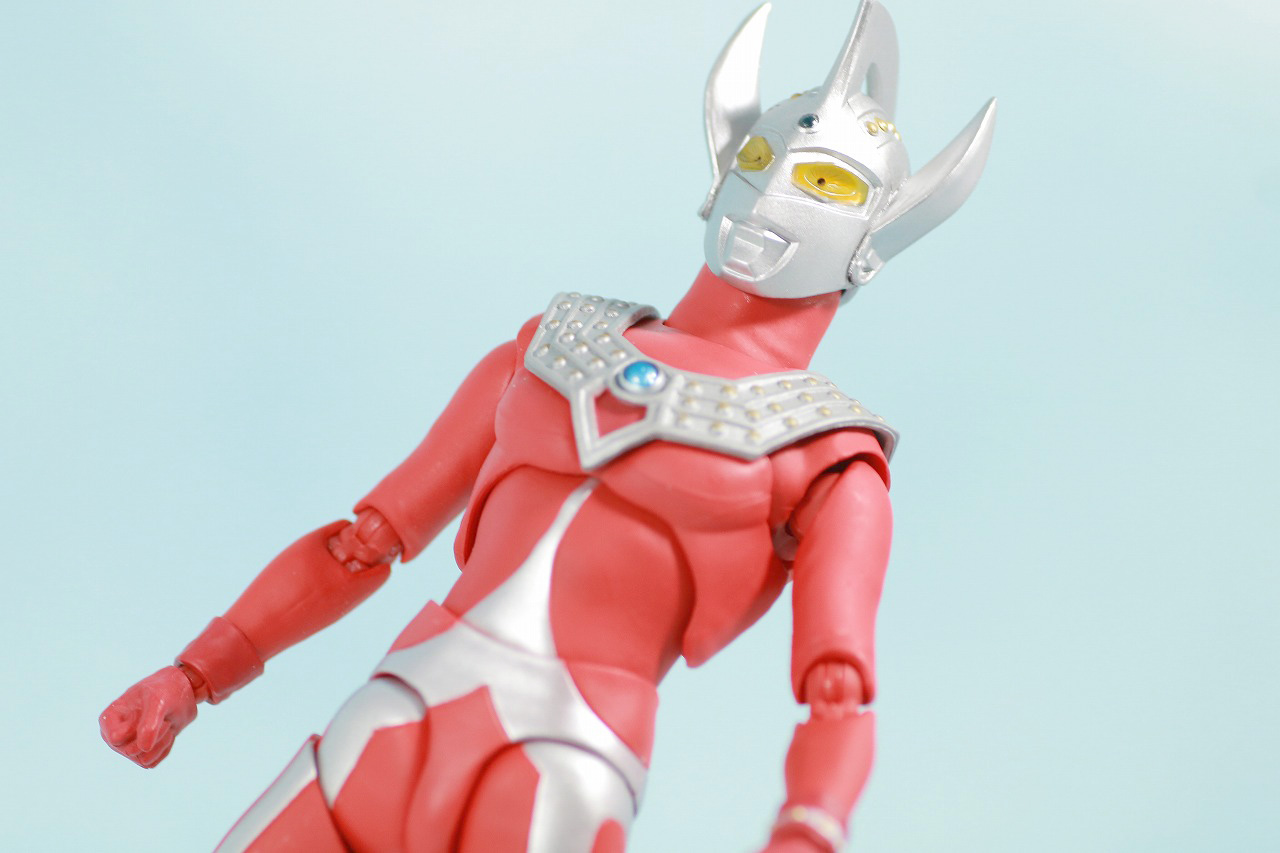 S.H.フィギュアーツ　ウルトラマンタロウ　レビュー　アクション