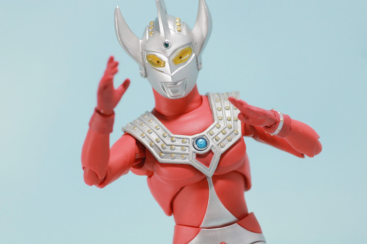 S.H.フィギュアーツ　ウルトラマンタロウ　レビュー　アクション