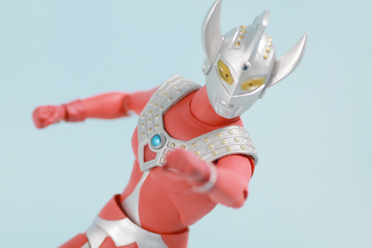 S.H.フィギュアーツ　ウルトラマンタロウ　レビュー　アクション