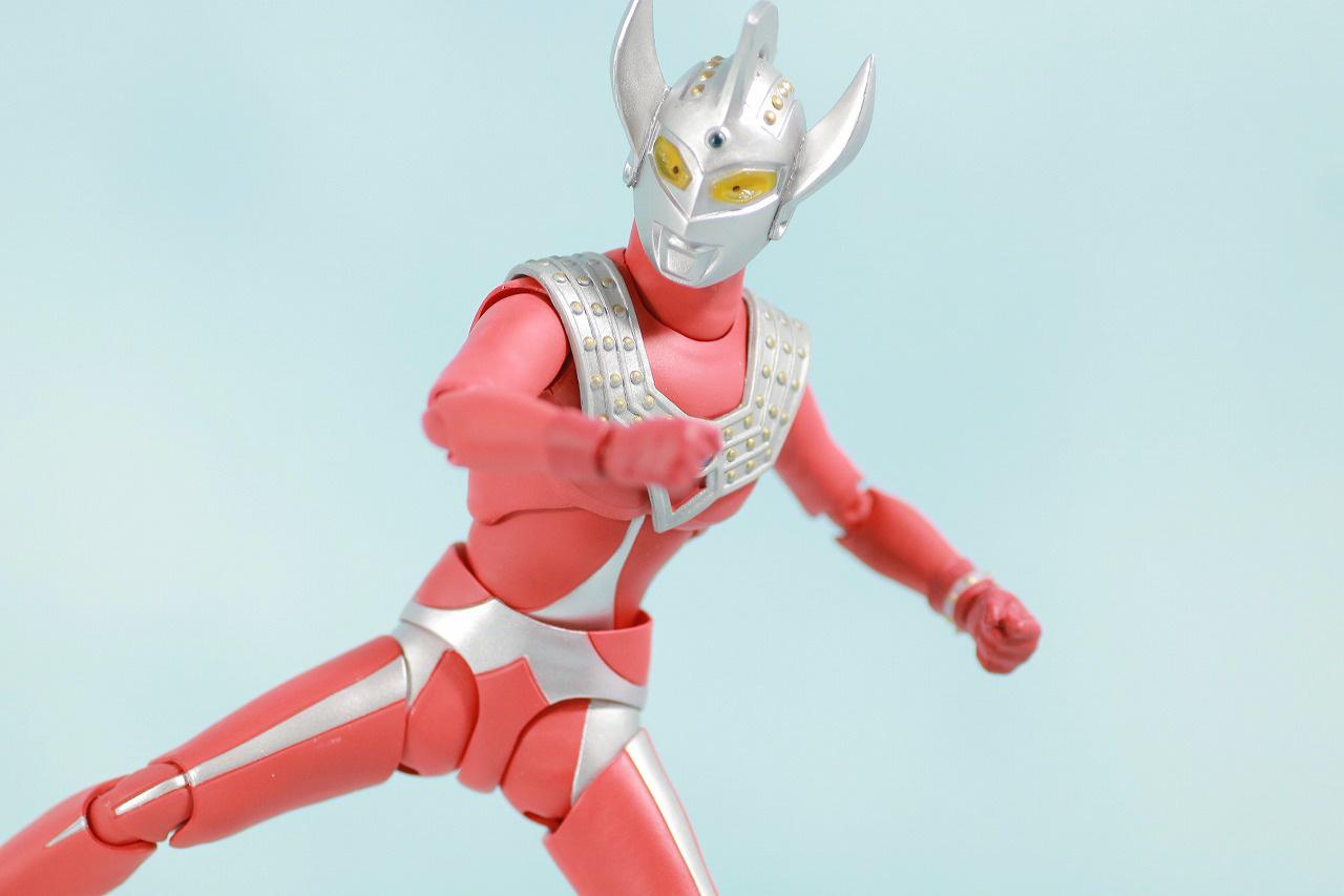 S.H.フィギュアーツ　ウルトラマンタロウ　レビュー　アクション