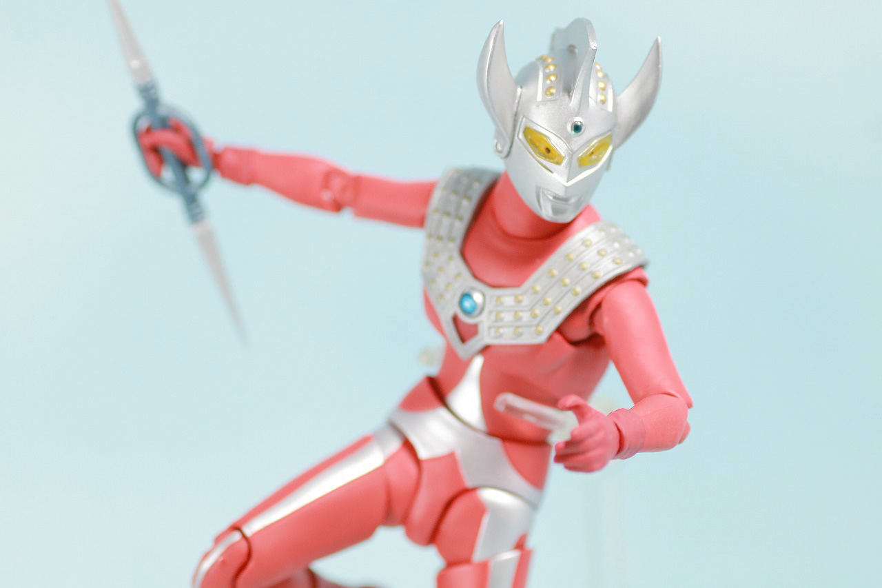 S.H.フィギュアーツ　ウルトラマンタロウ　レビュー　アクション
