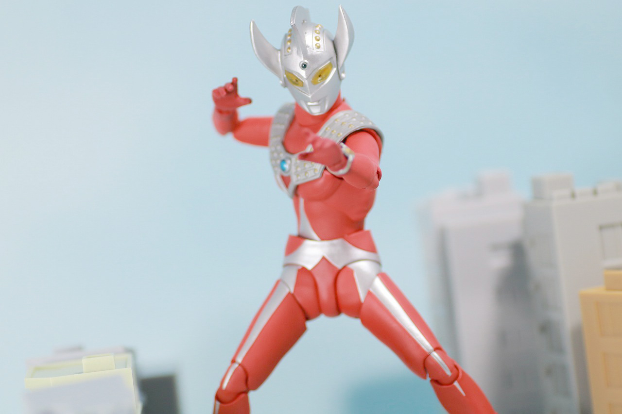 S.H.フィギュアーツ　ウルトラマンタロウ　レビュー　アクション