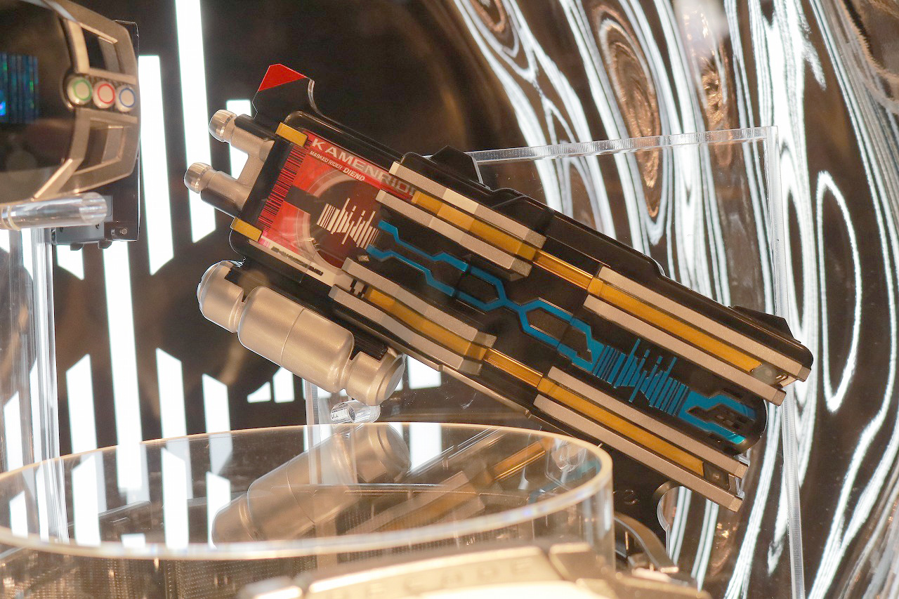 仮面ライダーディケイド　コンセレ　CSMディエンドライバー　THE HENSHIN　レポート