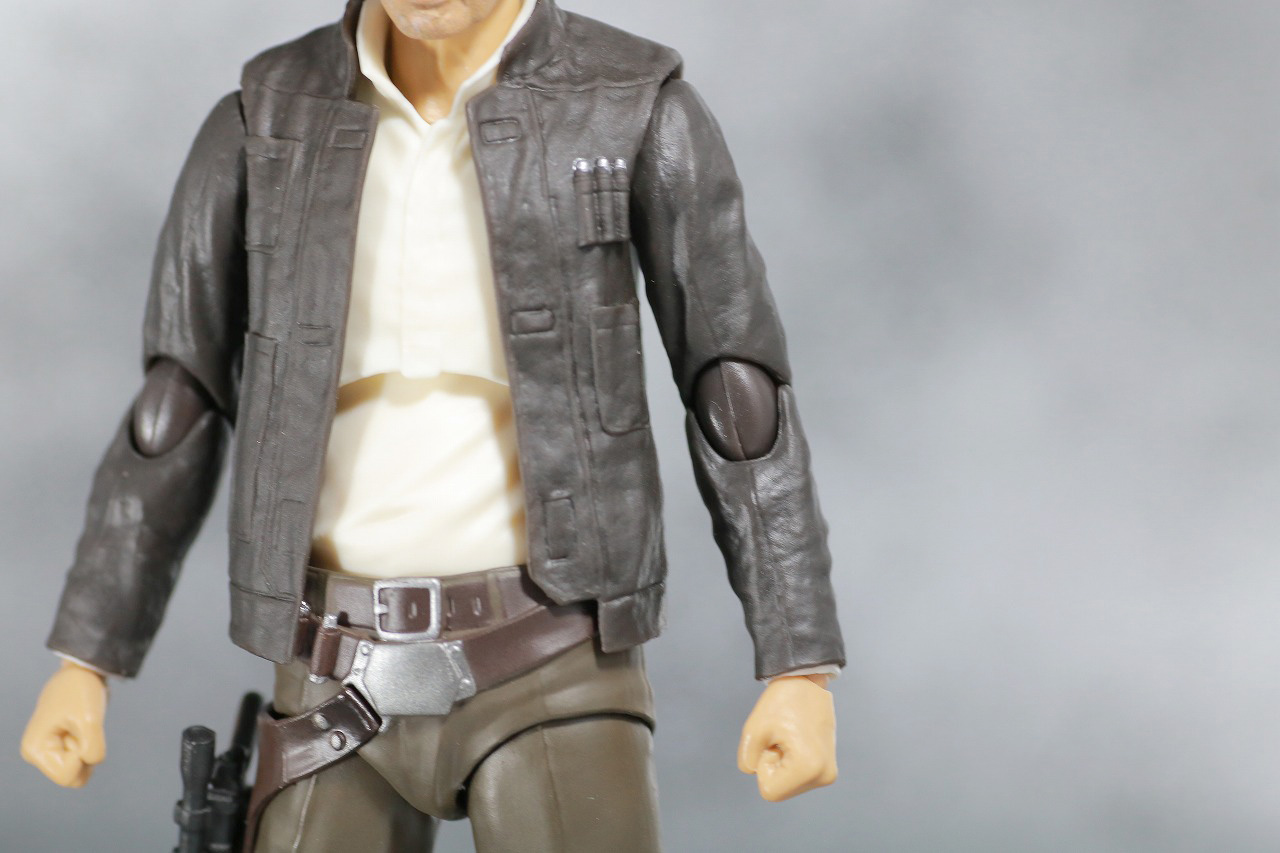 S.H.フィギュアーツ　ハン・ソロ　スターウォーズ：フォースの覚醒　レビュー　全身