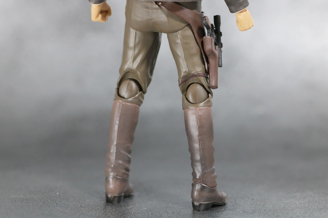 S.H.フィギュアーツ　ハン・ソロ　スターウォーズ：フォースの覚醒　レビュー　全身