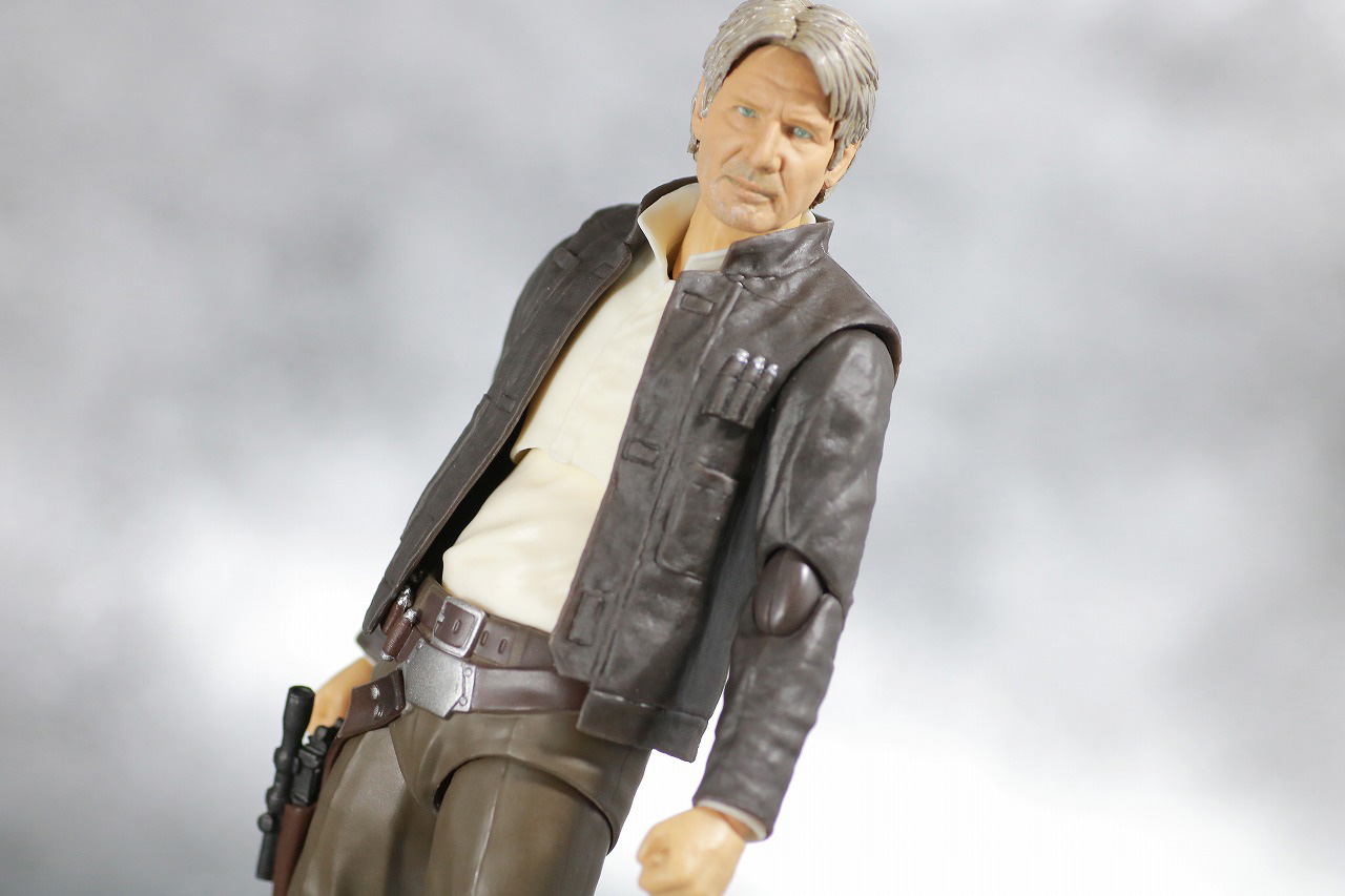 S.H.フィギュアーツ　ハン・ソロ　スターウォーズ：フォースの覚醒　レビュー　アクション