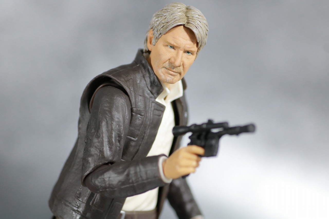S.H.フィギュアーツ　ハン・ソロ　スターウォーズ：フォースの覚醒　レビュー　アクション