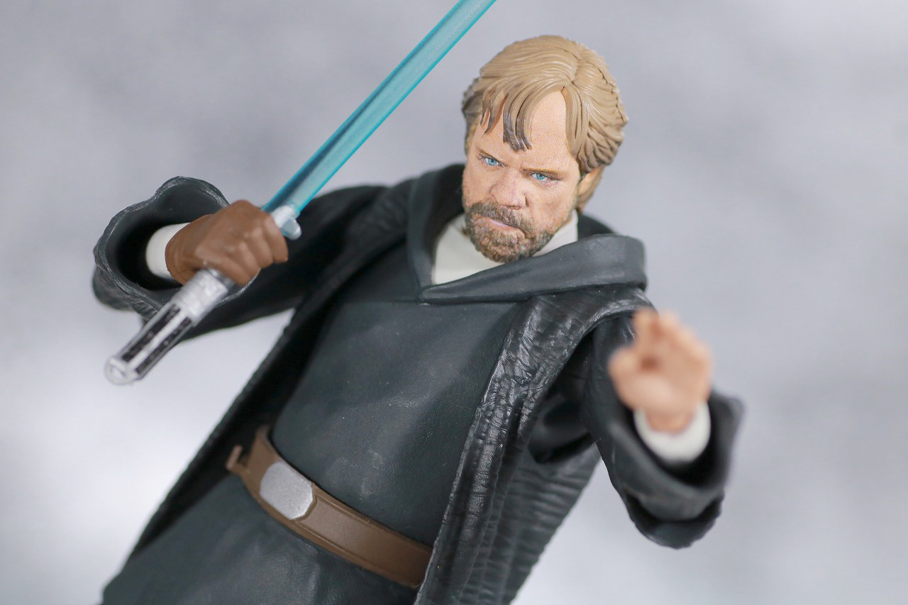 S.H.フィギュアーツ　ルーク・スカイウォーカー　バトル・オブ・クレイトVer.　スターウォーズ　最後のジェダイ　レビュー　アクション
