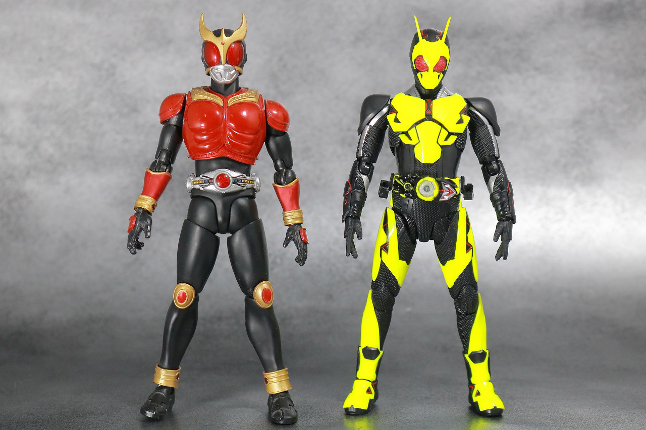 S.H.フィギュアーツ　仮面ライダーゼロワン　ライジングホッパー　レビュー　全身　仮面ライダークウガ　真骨彫製法　比較