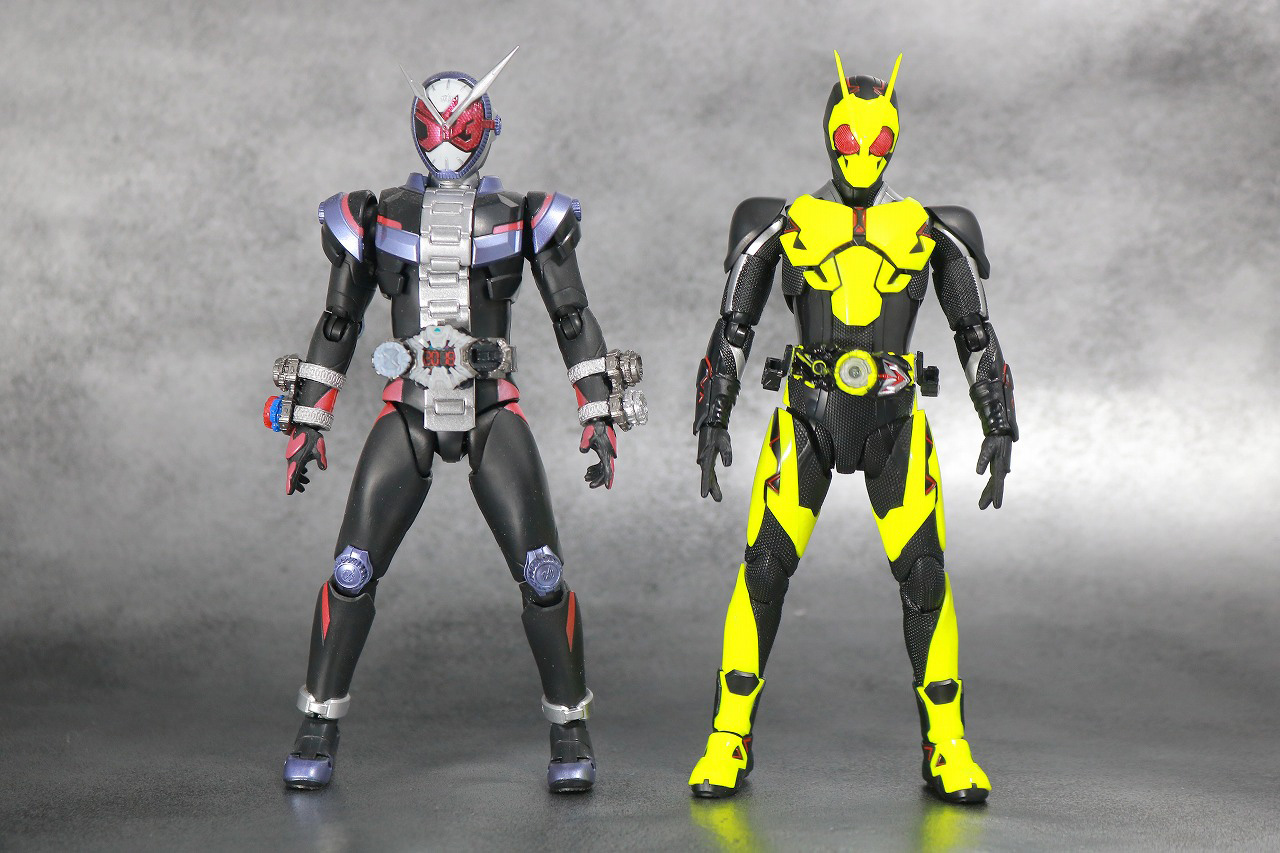 S.H.フィギュアーツ　仮面ライダーゼロワン　ライジングホッパー　レビュー　全身　仮面ライダージオウ　比較