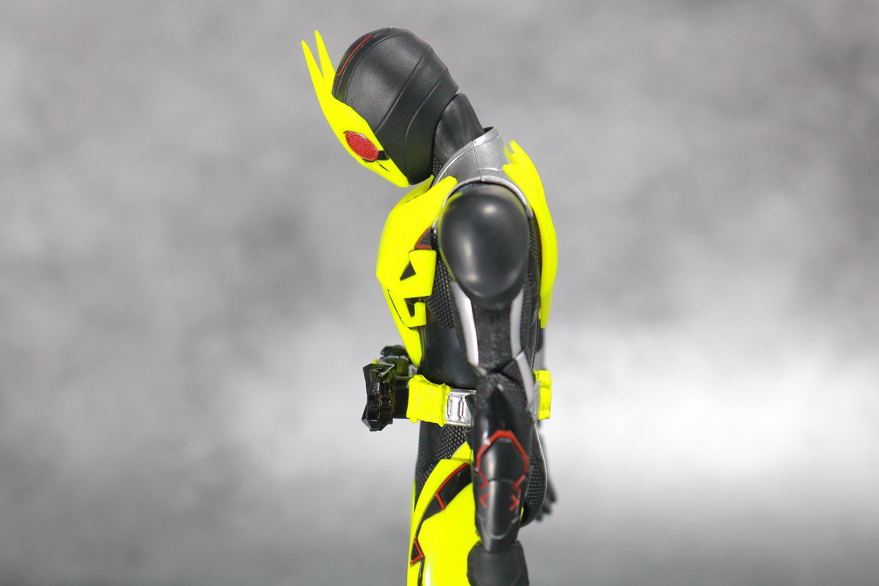 S.H.フィギュアーツ　仮面ライダーゼロワン　ライジングホッパー　レビュー　可動範囲