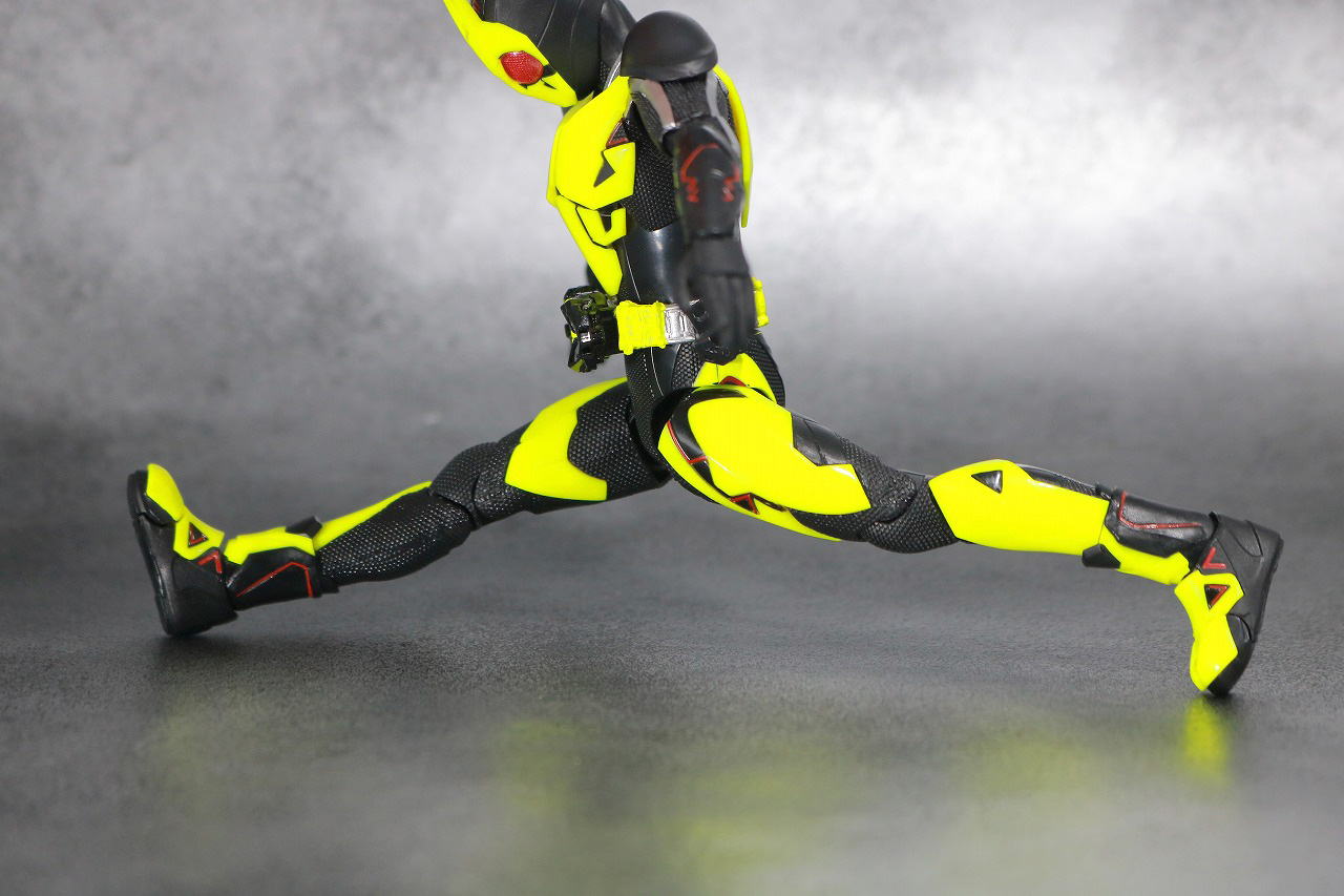 S.H.フィギュアーツ　仮面ライダーゼロワン　ライジングホッパー　レビュー　可動範囲
