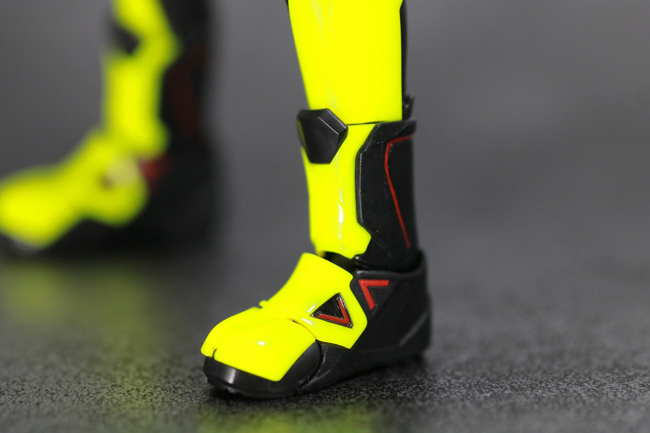 S.H.フィギュアーツ　仮面ライダーゼロワン　ライジングホッパー　レビュー　全身