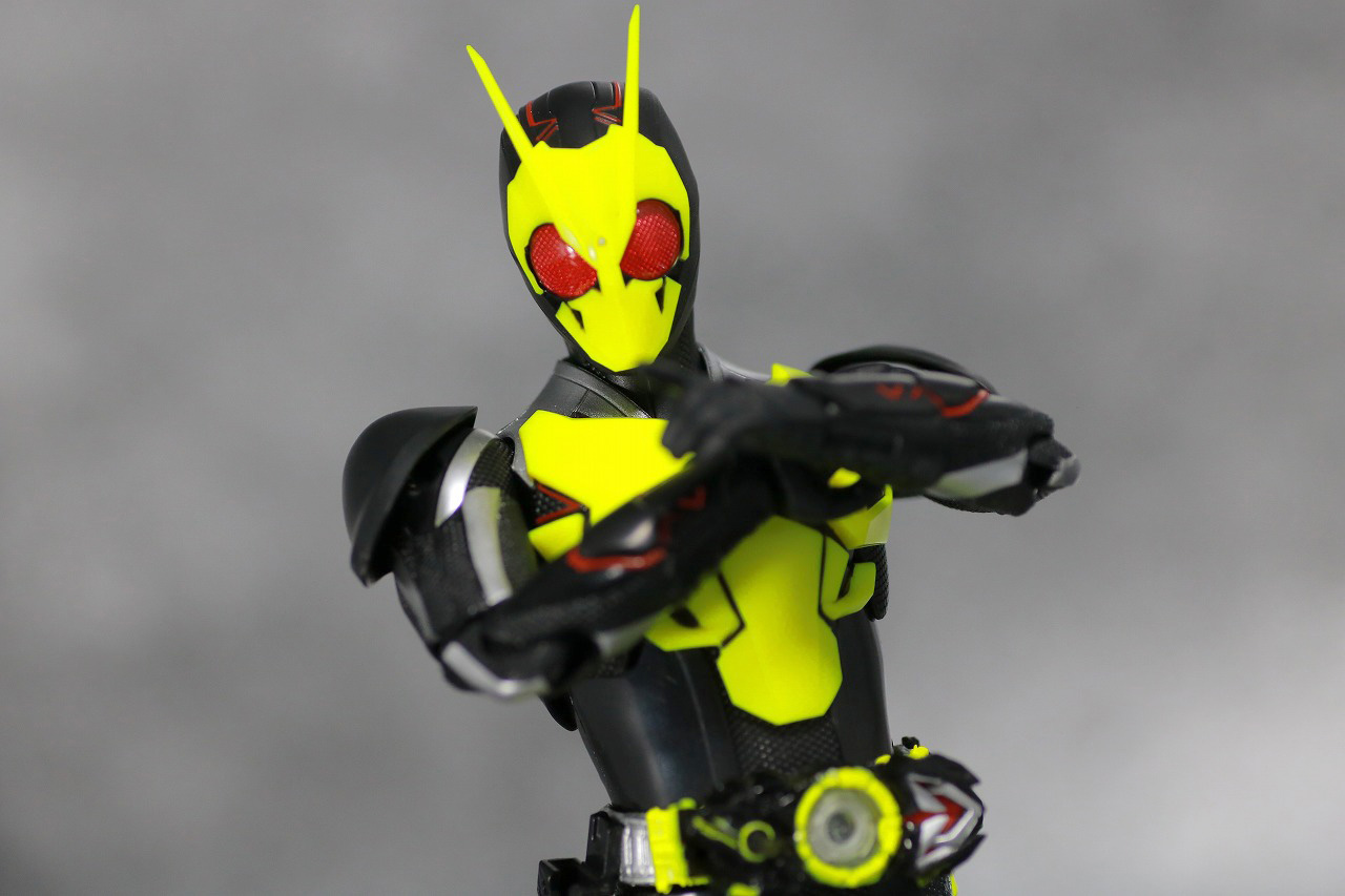S.H.フィギュアーツ　仮面ライダーゼロワン　ライジングホッパー　レビュー　アクション