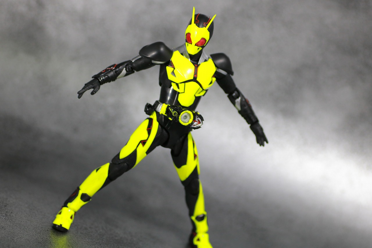 S.H.フィギュアーツ　仮面ライダーゼロワン　ライジングホッパー　レビュー　アクション