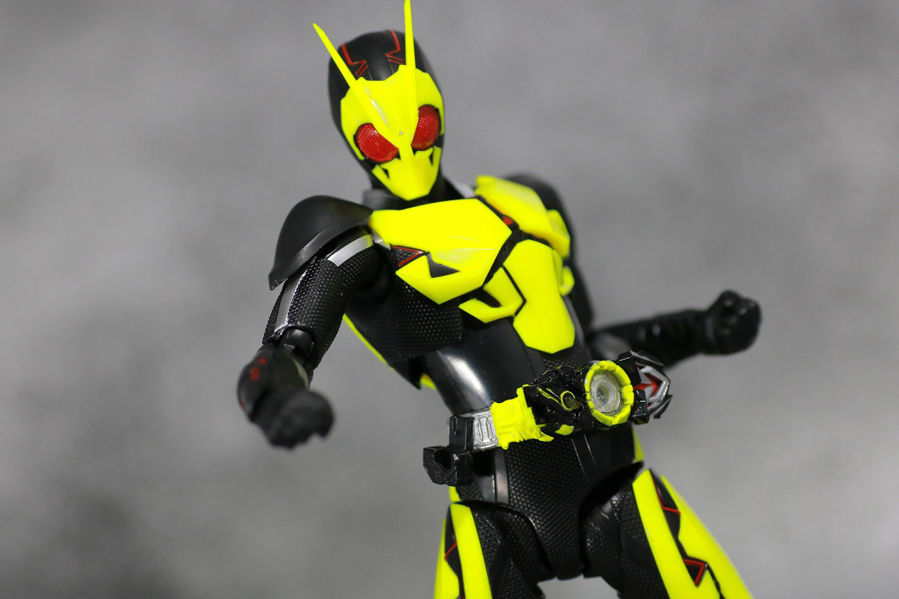 S.H.フィギュアーツ　仮面ライダーゼロワン　ライジングホッパー　レビュー　アクション