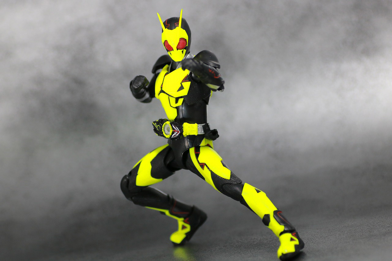 S.H.フィギュアーツ　仮面ライダーゼロワン　ライジングホッパー　レビュー　アクション